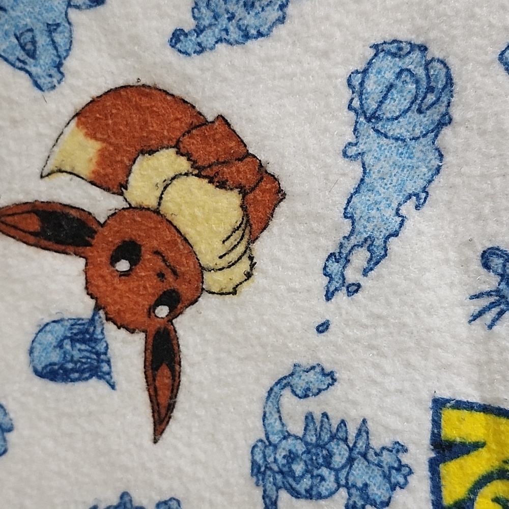 1990's Nintendo Pokemon Pikachu And Friends Blanket Bedding - Picture 4 of 6